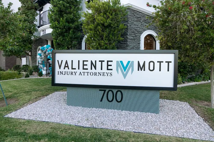 Valiente Mott Injury Attorneys - Las Vegas Office 1