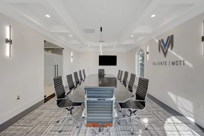 Valiente Mott Injury Attorneys - Las Vegas Office 5