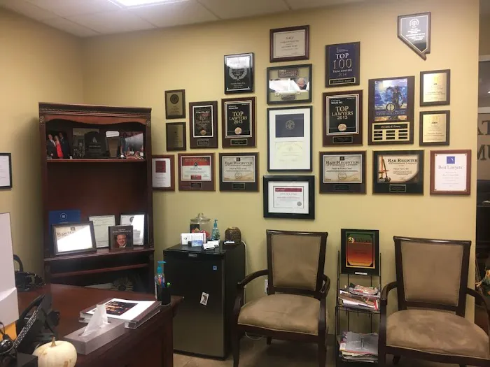 Osvaldo Fumo Law Office 3