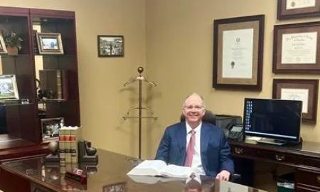 Law Office Of Frank W Pettigrew