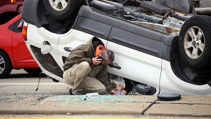 Abogado De Accidentes De Auto Jared Everton, Esq. 9