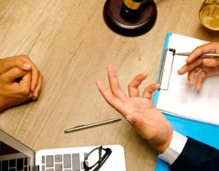 How to Choose Top Corporate Lawyers for Startup Funding Success