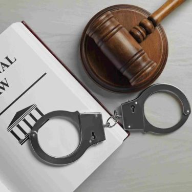 How to Choose the Right Criminal Defense Lawyer for Your Case