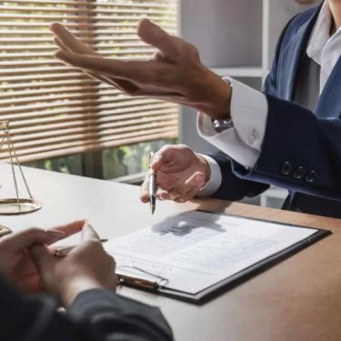 Essential Legal Tips for Those Facing Civil Contract Disputes – Expert Guidance