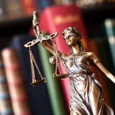 Essential Legal Tips for Entrepreneurs and Startups to Build a Strong Foundation