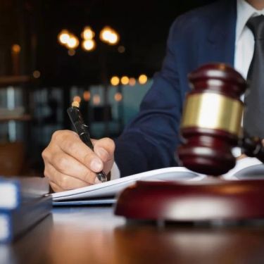 How to Hire a Lawyer for a Complex Case: Essential Tips for Success