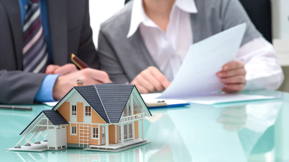 Finding a Lawyer for Real Estate Transactions: Your Guide to Smooth Property Deals