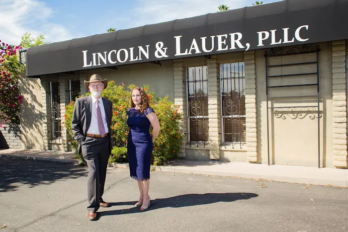 Lincoln & Lauer, PLLC 2