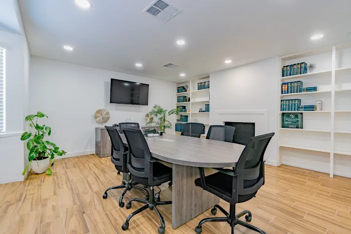 Perez Law Group, PLLC 5