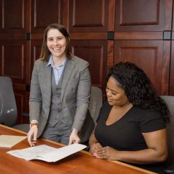 Lindsey Wyatt Attorney at Law ico