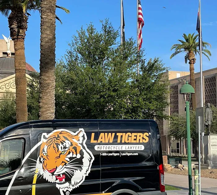 Law Tigers Motorcycle Injury Lawyers - Kansas City 2