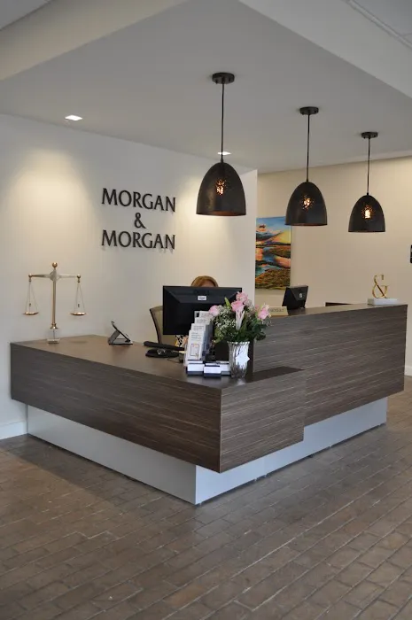 Morgan & Morgan 9