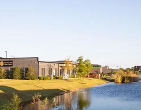 Justin Lowe & Associates