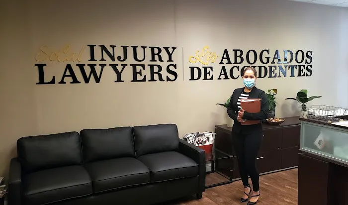 Los Abogados de Accidentes - Socal Injury Lawyers 4