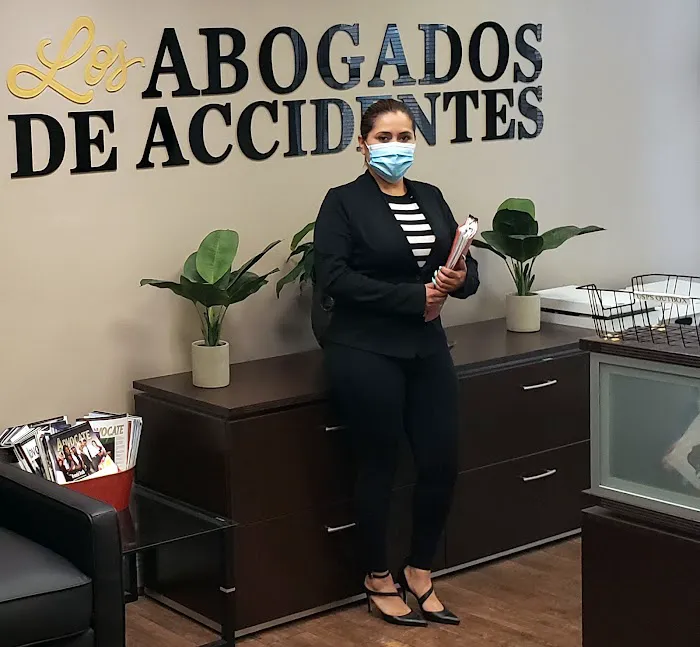 Los Abogados de Accidentes - Socal Injury Lawyers 9