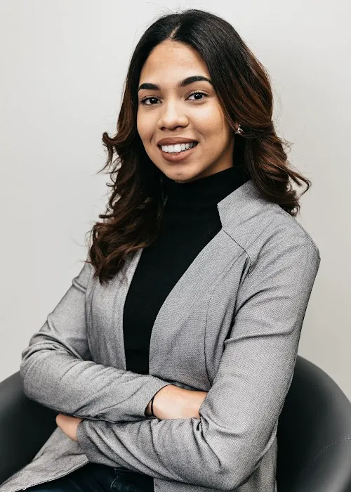 Ana Raquel Reis - Attorney at Law, LLC 7