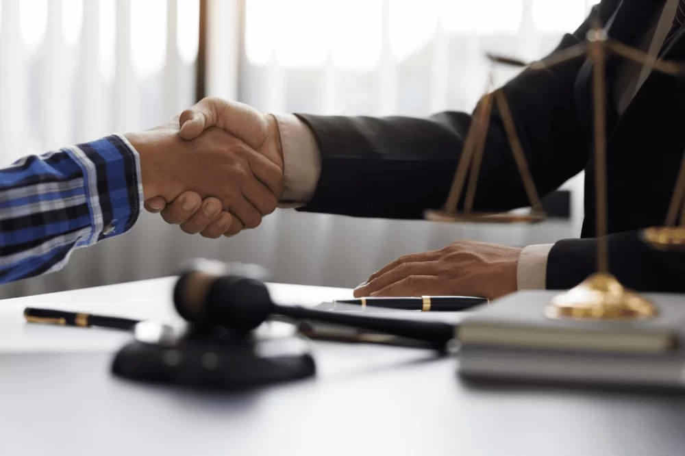 Best Law Firms for Business Litigation: How to Choose the Right Legal Partner
