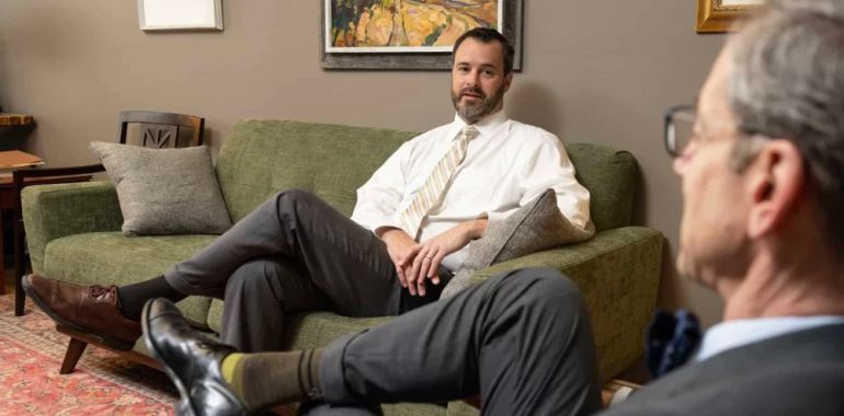 How to Find a Lawyer for Real Estate Disputes: Expert Tips and Guidance