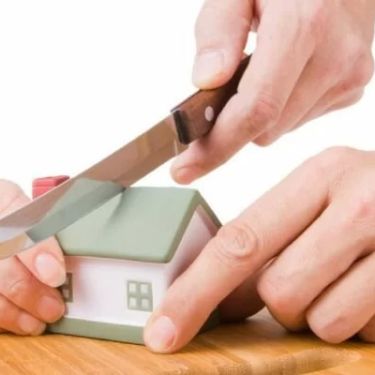 How to Divide Property Fairly Without Going to Court in the US