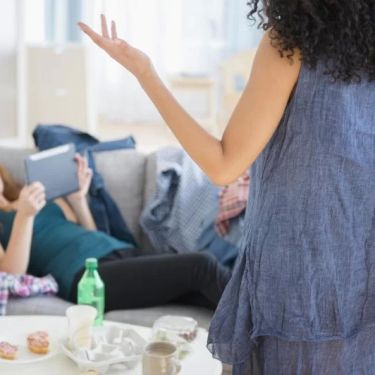 How to Handle Legal Issues With Roommates