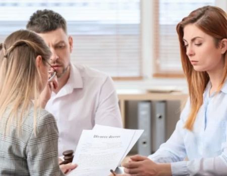 Divorce Mediation vs Litigation: Which Option is Best for You?