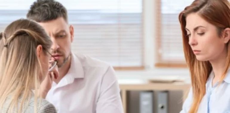 Divorce Mediation vs Litigation: Which Option is Best for You?