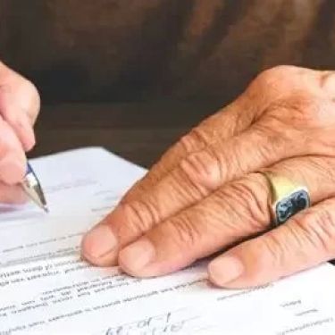 How to Appoint a Guardian for Elderly Parents Legally