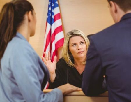 What Happens at an Arraignment Hearing in Criminal Court? A Complete Guide