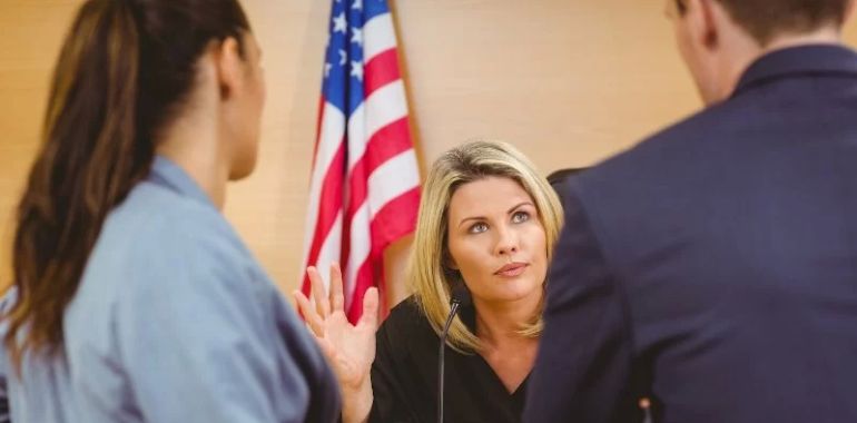 What Happens at an Arraignment Hearing in Criminal Court? A Complete Guide