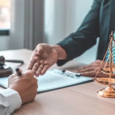 Can Beneficiaries Sue an Executor for Mismanagement?