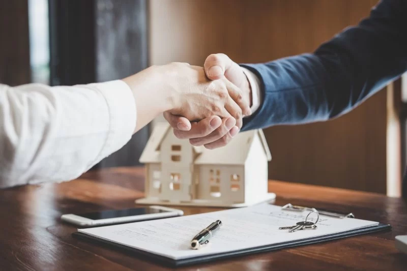 The Role of Real Estate Lawyers in Closing Transactions